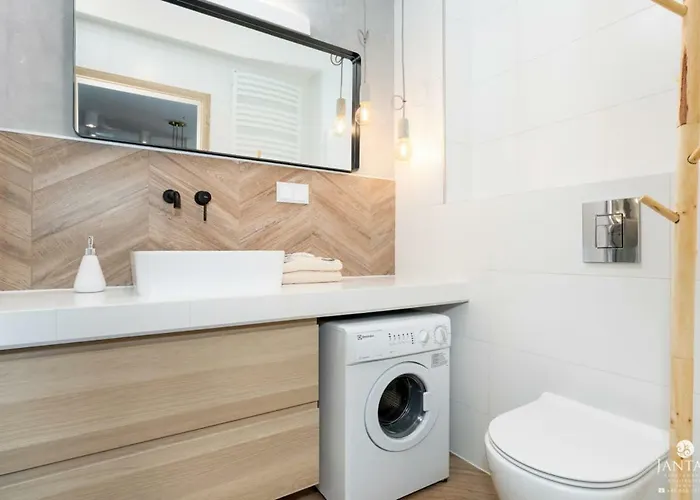 Sailor 7 Z Bocznym Widokiem Na Morze Ustronie Morskie